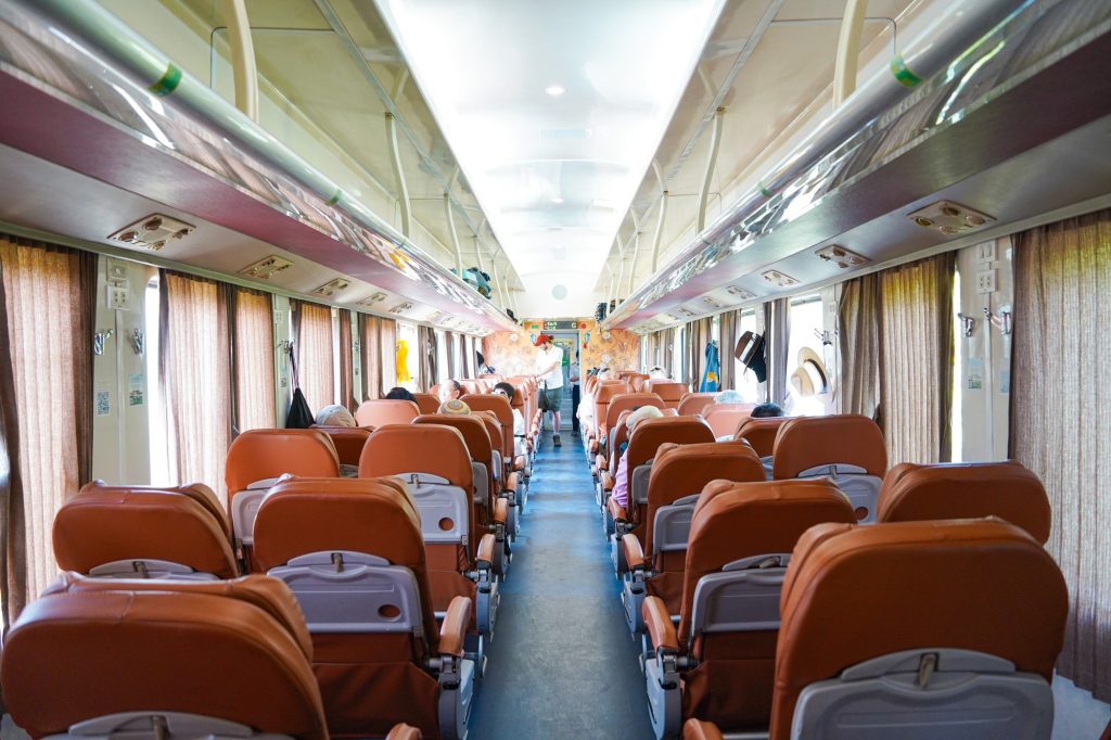 Heritage train Da Nang - Hue taken from above