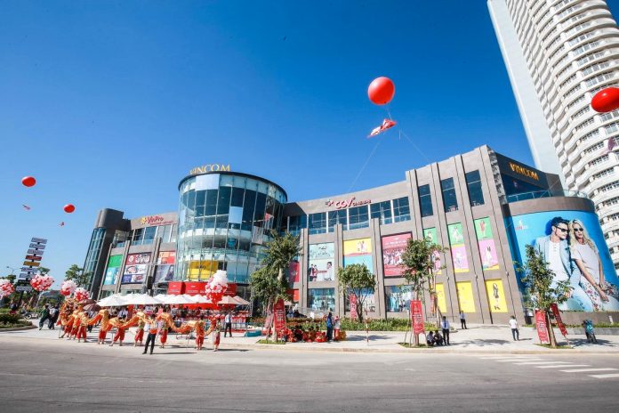 VinCom Plaza Ngô Quyền is a premier shopping destination in Da Nang, combining modern architecture with a vibrant shopping experience. Located in the heart of the city, this multi-level plaza features a diverse range of retail stores, from international brands to local boutiques, catering to all shopping needs. Visitors can enjoy a variety of dining options, including cafes and restaurants offering delicious cuisine. The plaza also hosts entertainment facilities, such as a cinema and play areas, making it a perfect spot for families and friends to spend their day. With its lively atmosphere and convenient amenities, VinCom Plaza Ngô Quyền is a must-visit destination for both locals and tourists.