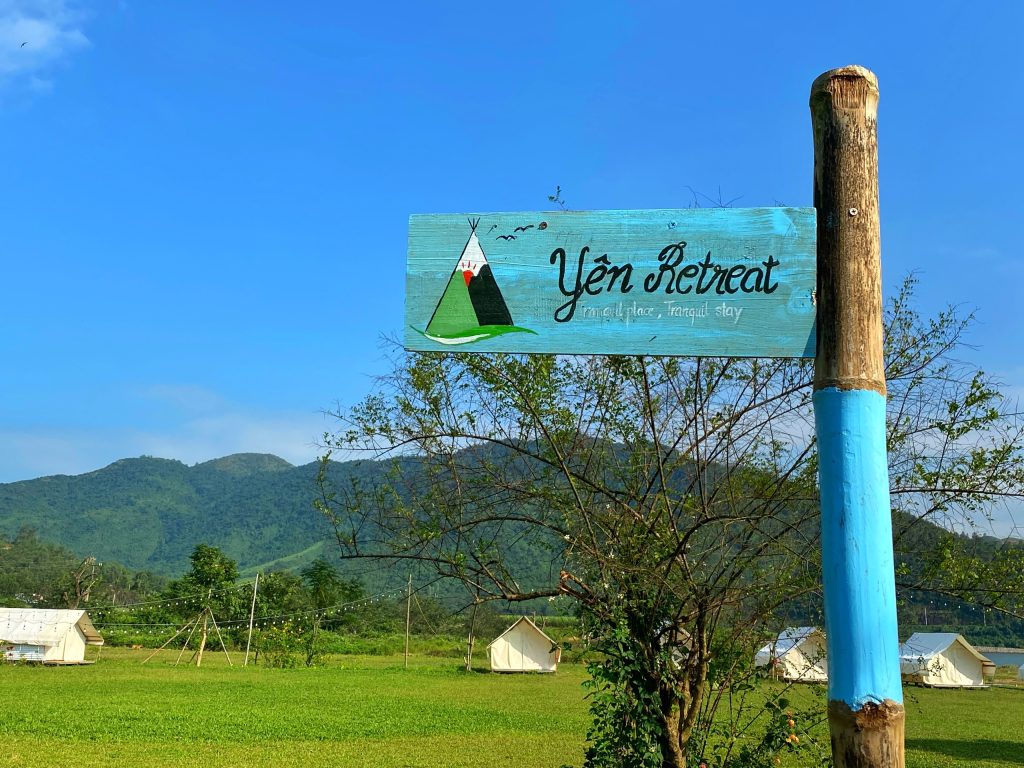 Yen Retreat is a riverside camping area located in Hoa Bac Commune, Hoa Vang District, Da Nang.