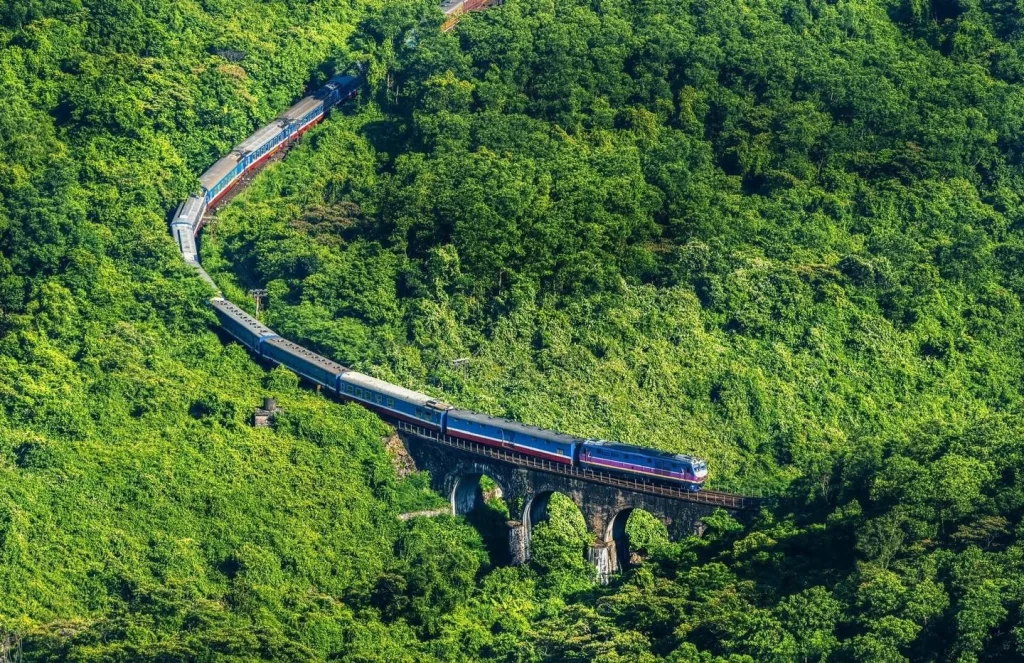 A Scenic Journey from Da Nang to Hue