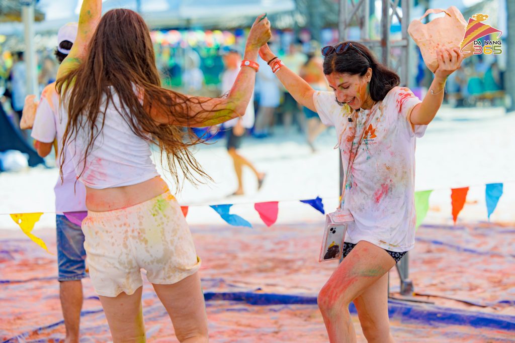 Da Nang Holi Festival 2025 13