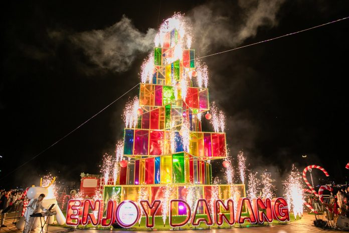 cover why Danang is the best christmas 2025