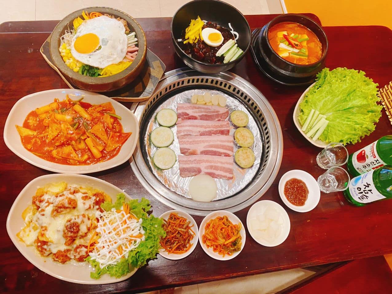 restaurants-open-during-tet-in-danang-update-2 